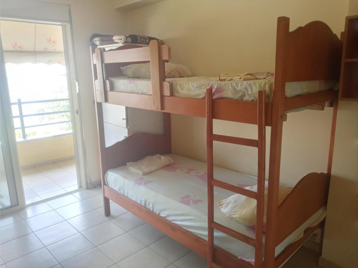 Saranda Backpackers Vandrehjem Eksteriør billede